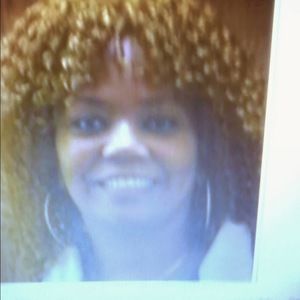 Meet your Posher, Valerie